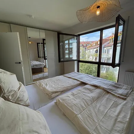Modernes Designer Mit Balkon 5 Min Zum Oktoberfest & Appartement *