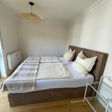 Modernes Designer Mit Balkon 5 Min Zum Oktoberfest & Múnich
