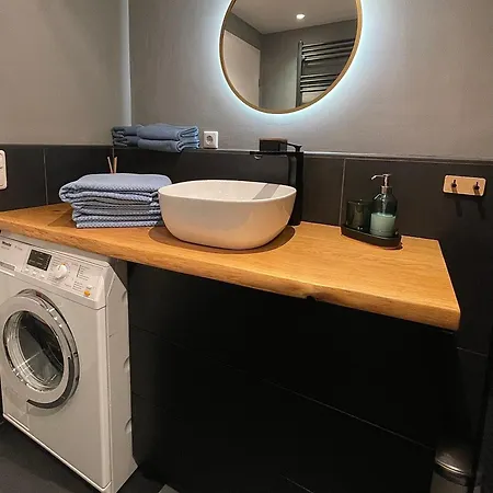 Modernes Designer Mit Balkon 5 Min Zum Oktoberfest & * München