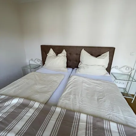 Apartment Modernes Designer Mit Balkon 5 Min Zum Oktoberfest & *